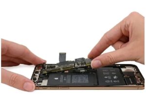 sửa nguồn iphone xs max - minhphatmobile