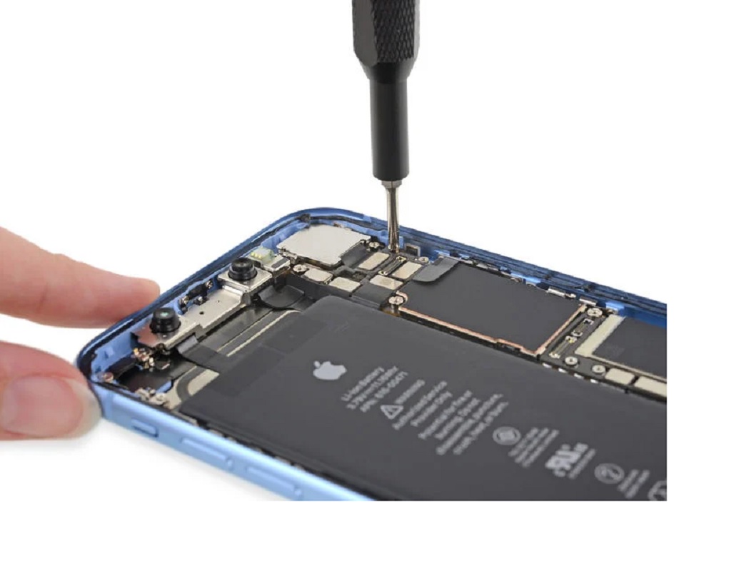 Cảm Ứng Trên Main IPhone 14 - Minh Phat Mobile HCM - Bac Lieu https://minhphatmobile.com - 0979 56 26 56