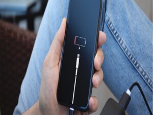 sửa lỗi sạc trên main iphone 14 plus - minhphatmobile