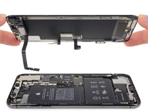 Sửa lỗi sọc màn hình Iphone XS Max - Minh Phát Mobile