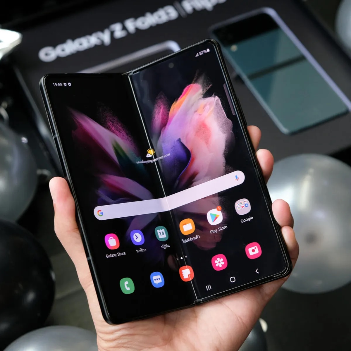 Sửa Samsung Z Fold 3 lỗi mất sóng tại Minh Phát Mobile