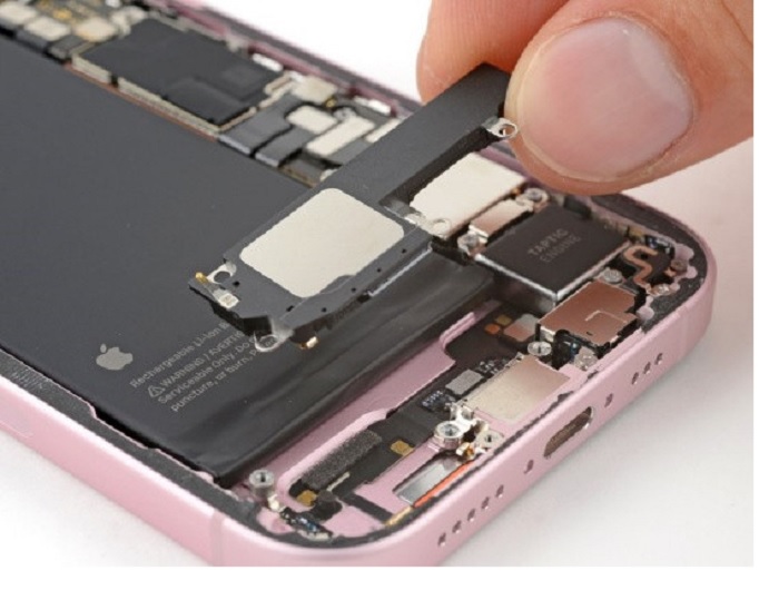 Thay loa ngoài điện thoại Iphone 15 - Sua chua dien thoai Minh Phat Mobile HCM - Bac Lieu 0979150456 web https://minhphatmobile.com